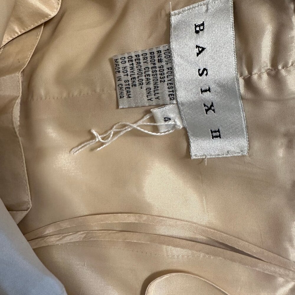 Basix II - Picture 2 of 12